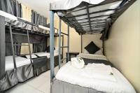 Apartment with Mountain View