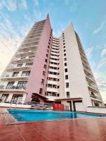 Luxury home 75”TV, 5mins from City Center & Beach - Ferienwohnung