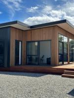 Lake house by the Golf Course - Ferienwohnung