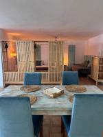 Large Studio Apartment! - B&B