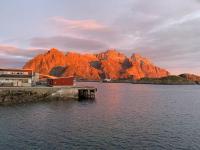 Stor moderne leilighet i Henningsvær, 70 kvm - B&B