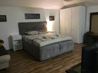 Apartman Birboni Pul ZEMUN - B&B Tošin Bunar