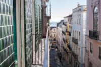 FLH Bairro Alto Balcony with River View - Bed and Breakfast Lissabon