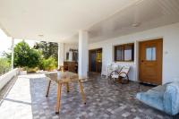 Captivating 2-Bed House - B&B Alaminós