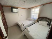 Chambre Triple Basique avec Salle de Bains Commune