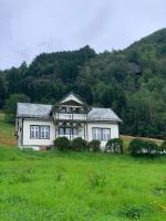 Villa Flo - B&B Stryn