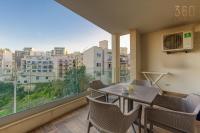 Luxury 3BR home in St Julians with private terrace by 360 Estates - B&B