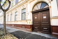 Entire Spacious Apartment in Central Kecskemét - B&B Kecskemét