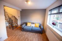 Entire 1 Bedroom House in Manchester - Bed and Breakfast