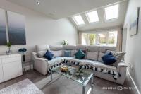 Sarnia Retreat by Grandeur Property - Ferienwohnung