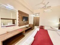 Hotel Rudraksh ! Varanasi ! fully-Air-Conditioned hotel at prime location with Parking availability, near Kashi Vishwanath Temple, and Ganga ghat