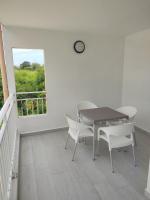 STUDIO TOUMALACAI - Bed and Breakfast Grand-Bourg