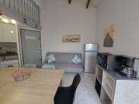 Appartement 2 pièces meublé avec mezzanine et terrasse, accès direct à la plage, parking inclus - FR-1-326-798 - Chambres d'hôtes Marseillan