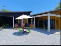 Kitnet 1 privado com piscina em Pontal do Sul - Chambres d’hôtes Pontal do Paraná