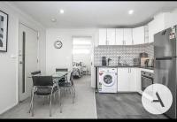 Modern cottage central location - B&B
