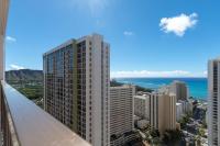 B&B Honolulu - Beautifully Renovated 32nd Floor Deluxe Ocean View Waikiki Condo condo - Bed and Breakfast Honolulu