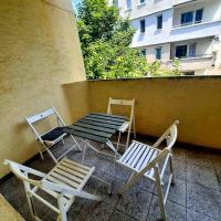 Spacious 3 bedroom apartment, close to metro station - B&B Sofia