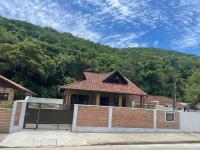 Casa Tijolinho a Vista - 150 mt praia - Chambres d’hôtes Governador Celso Ramos