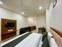 Umen Hotels Sector 104, Noida