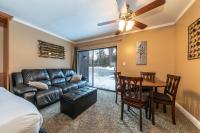 Cozy Deluxe Studio #131 at Donner Lake Village - B&B Truckee