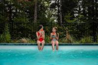 Chalet Red Deer Spa at Fiddler Lake - Bed and Breakfast Mille-Isles