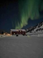 Renovated barn with a view - B&B Bjørnsand
