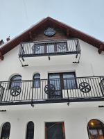 Willa Szewcula Apartament Skrzyczne - Chambres d’hôtes Szczyrk