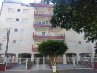 Apartamento amplo próximo a praia - Faça tudo a pé - B&B Guarujá