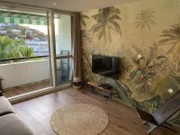 Tropical Vibes - B&B