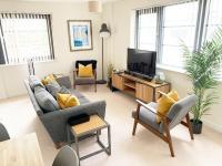 B&B Farnborough - Travaal.©om - 2 Bed Serviced Apartment Farnborough - Bed and Breakfast Farnborough