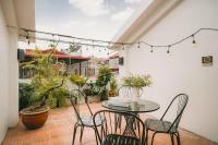 Ukiyo 3 bedrooms house 5' walk to Hanoi Flag Tower - B&B Hanoi