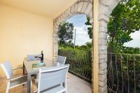 Appartamento con 1 Camera da Letto e Vista Mare 