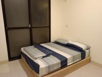 Habitación Triple Básica con baño compartido