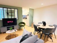 B&B Pont-de-Veyle - Le Scandinave - PROCHE MACON - PARKING GRATUIT - NETFLIX - Bed and Breakfast Pont-de-Veyle