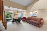 Palisades Tahoe Lodge Rentals Premium Studio Loft #313 - Chambres d’hôtes Olympic Valley