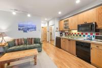 Palisades Tahoe Lodge Rentals Studio #248 - B&B Olympic Valley