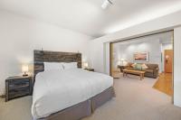Studio #249 - B&B
