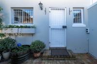 Cosy Home in Claremont - B&B