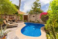 Extraordinary 3bedrooms home with private pool - B&B