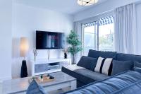 LAVERNE - Stunning Sea View T3 with South-Facing Terrace - B&B Antibes