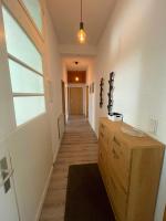 Altbauwohnung mit 2 Balkonen - B&B Wuppertal