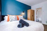 B&B Warrington - Cozy and Stylish 1 Bedroom Flat in Warrington - Bed and Breakfast Warrington