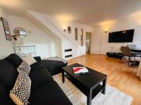 B&B London - 2 Bed Apartment- Central London - Bed and Breakfast London