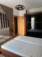 Danube Terrace Apartment with 2 Bedroom and Private Parking - B&B Budapest