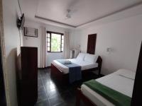 Camera Tripla Superior