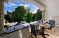 Apartment mit Balkon