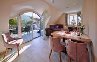 Apartment mit Terrasse