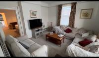 B&B Retford - Hollies House - Bed and Breakfast Retford