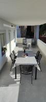 Apartman Emily, 6 plus 2 guests, newly refurbished - Ferienwohnung Pula