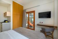 Deluxe Double Room with Side Sea View